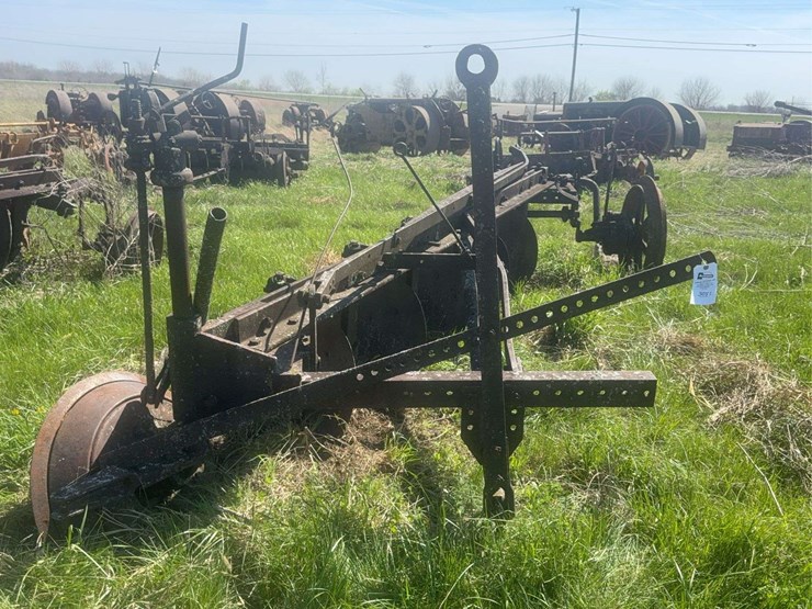 john-deere-disc-plow-image-9