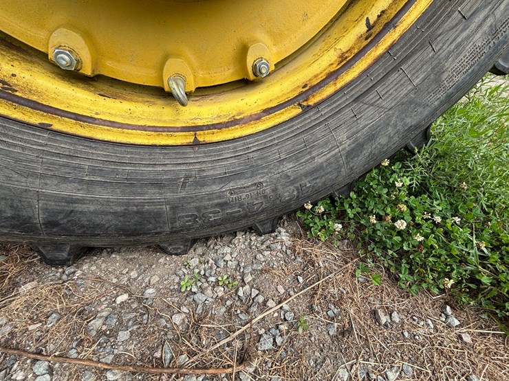 john-deere-4450-image-35