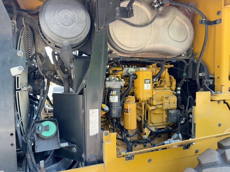 2017-caterpillar-926m-image-20