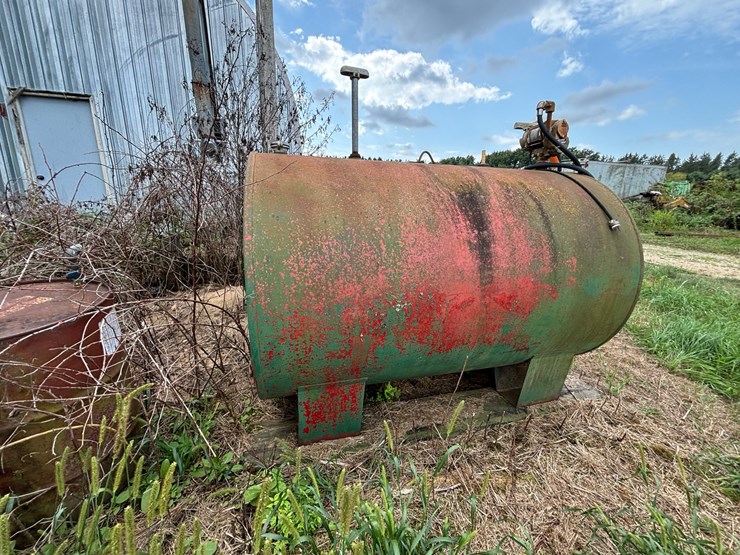 #2592-•-550-gallon-diesel-tank-image-7