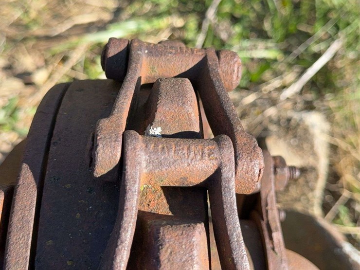 oliver-three-blade-pull-type-disk-plow-image-10
