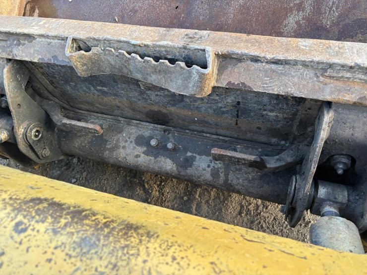 caterpillar-226b3-image-15