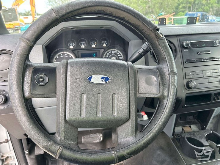 2011-ford-f250-image-15
