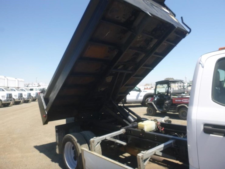 2018-ford-f550-image-10