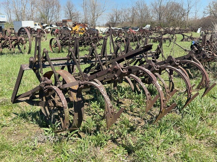 john-deere-8-image-5