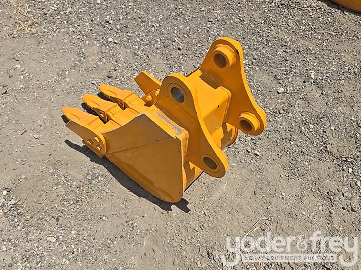 caterpillar-303-image-2