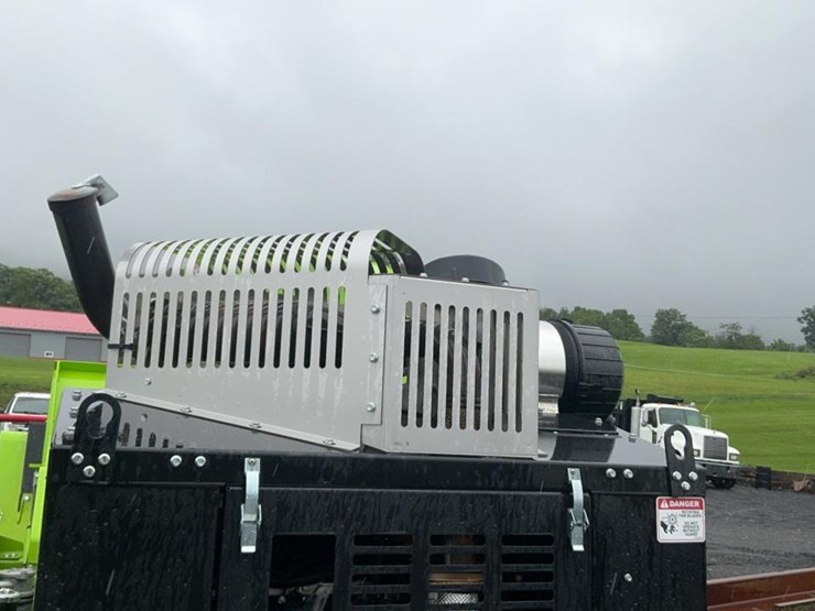 #298-•-2024-dyna-vortex-v-18-brush-chipper-image-22