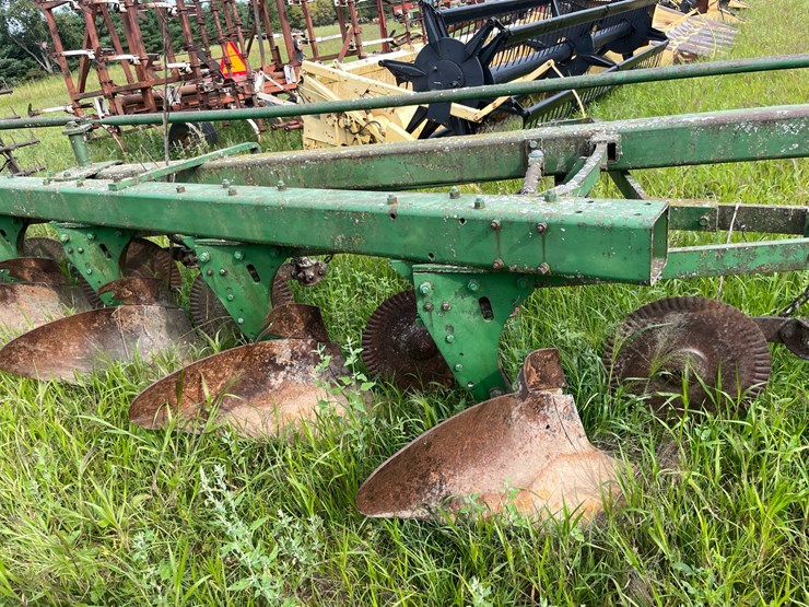 john-deere-450-image-12