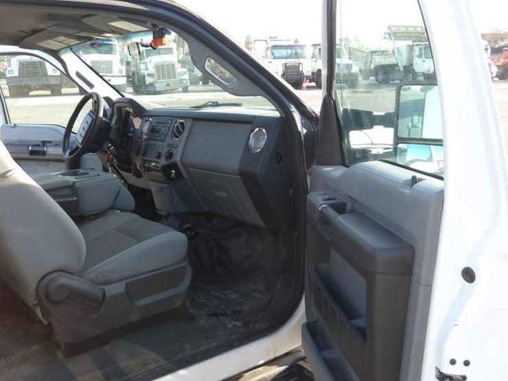 2011-ford-f250-image-14