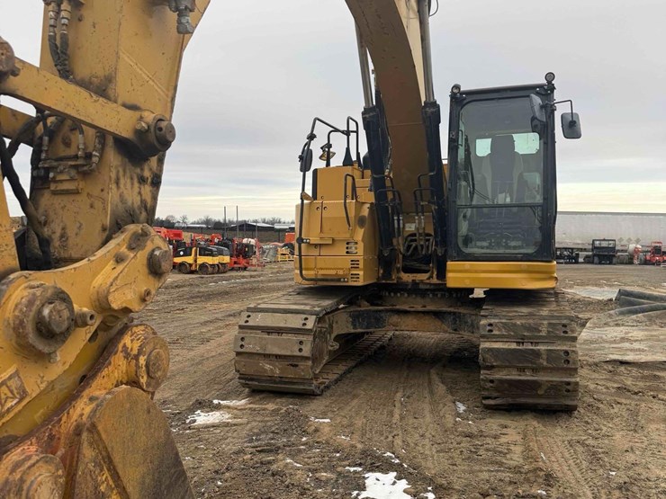 2018-caterpillar-325flcr-image-7