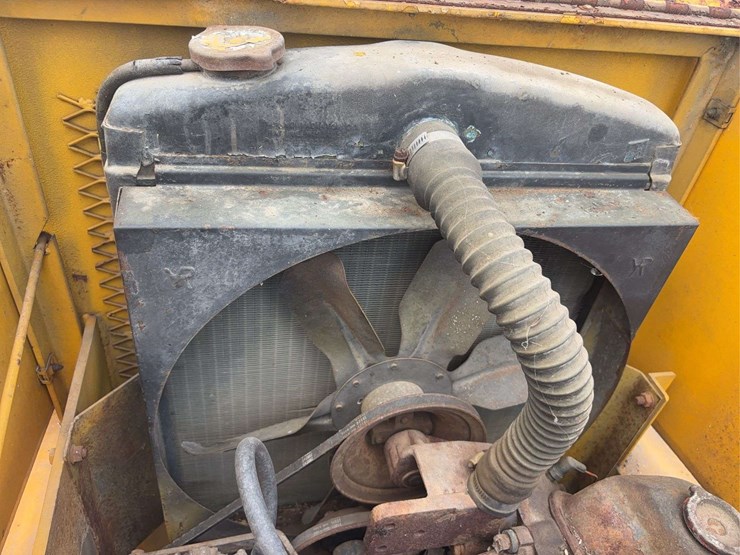 united-tractor-company-tug-image-41