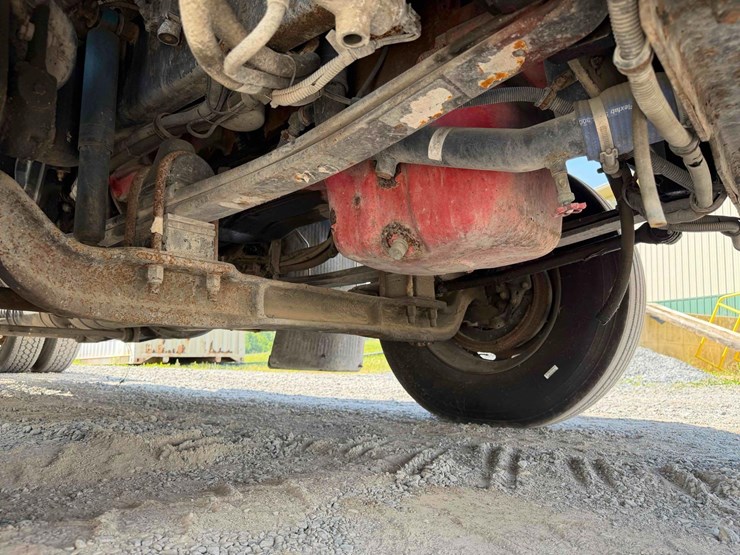 2001-kenworth-t800-image-6