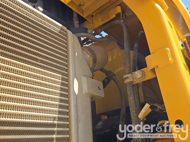 2023-komatsu-pc360-lc-11-image-41