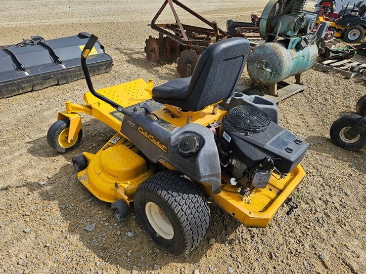 #9-•-cub-cadet-time-saver-zero-turn-mower-image-3