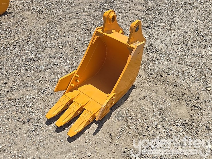 caterpillar-303-image-1