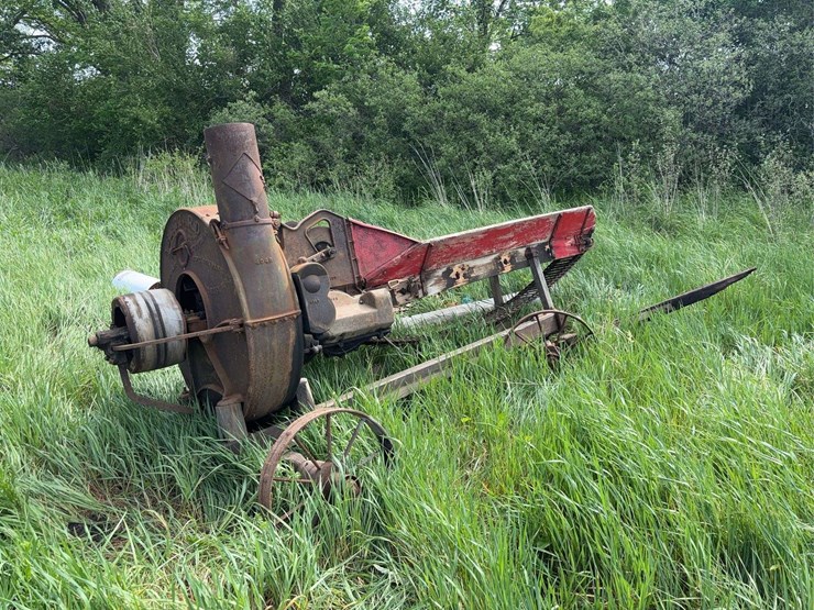 blizzard-no.-400-ensilage-blower-image-1