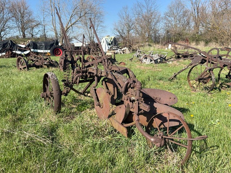 2-bottom-chain-lift-plow-image-3