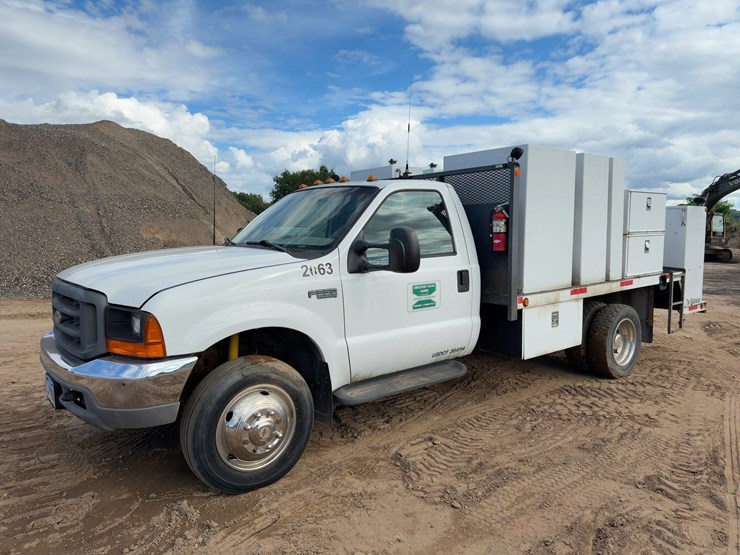 1999-ford-f550-image-1