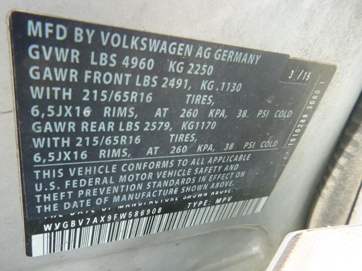 2015-volkswagen-tiguan-image-16