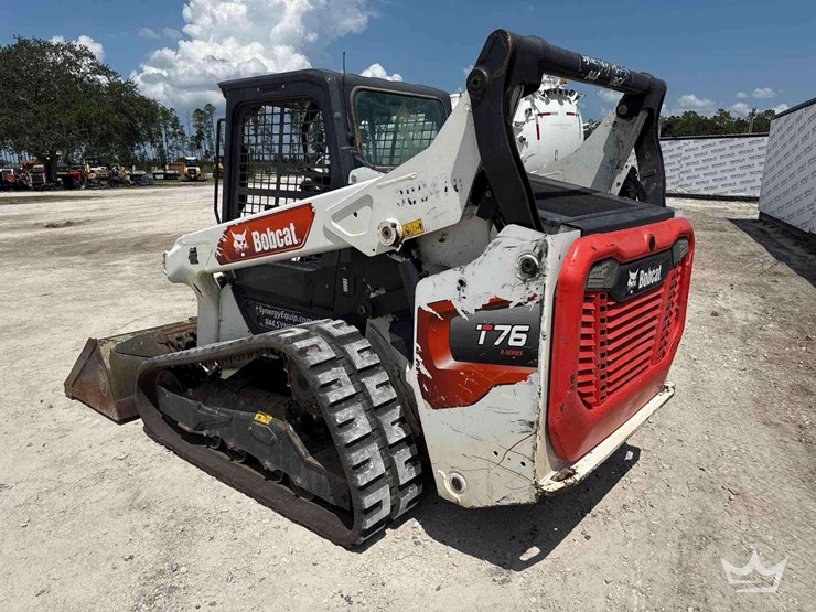 2022-bobcat-t76-image-4