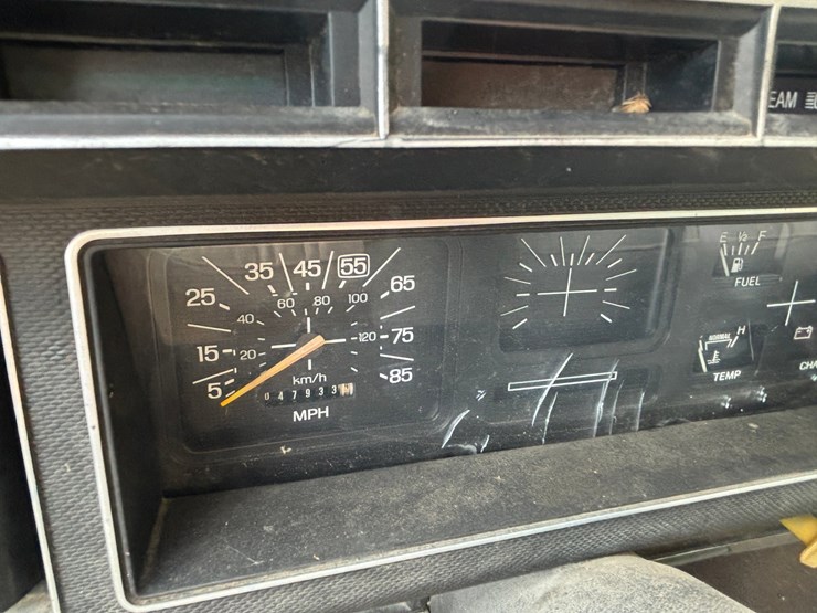 1985-ford-f700-image-16