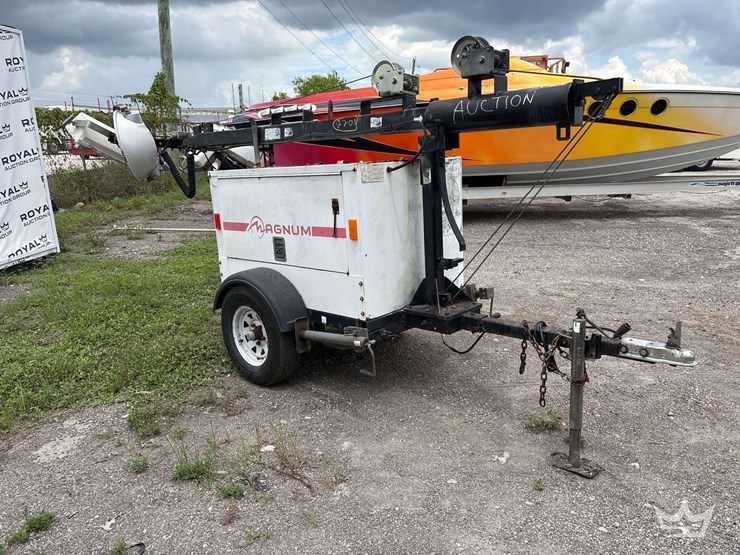 2005-magnum-towable-light-tower-image-2
