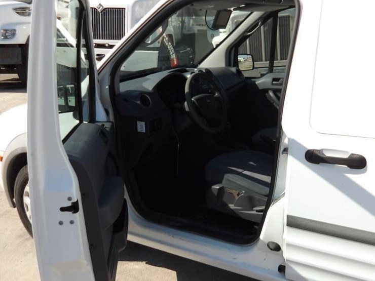 2013-ford-transit-connect-image-14