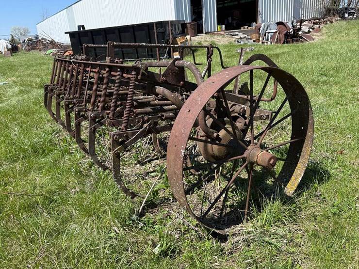 horse-drawn-13-shank-spring-tooth-harrow-cultivator-9’4”-working-width-steel-wheels.-image-4