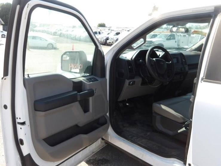 2017-ford-f150-image-21