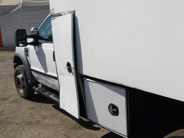 2008-ford-f550-image-8