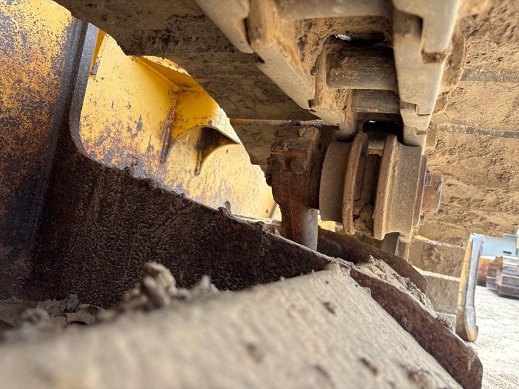 deere-650j-image-11