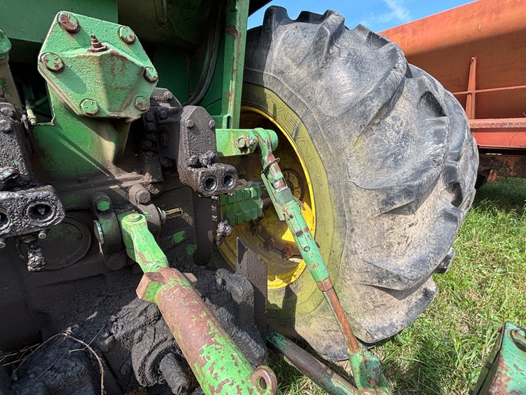 john-deere-4630-image-12