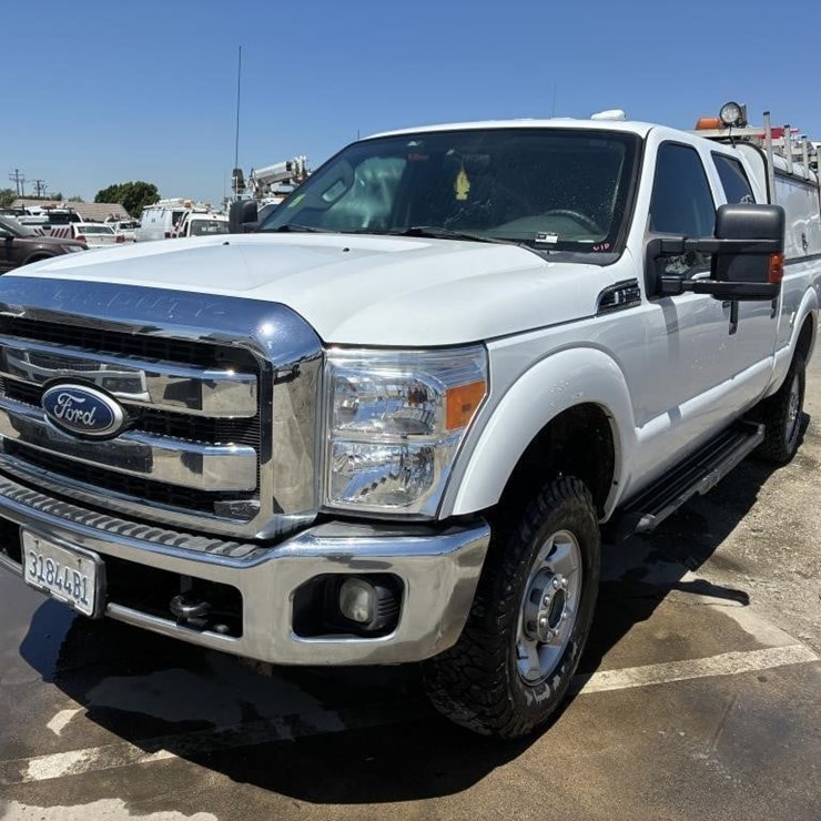 2011 FORD F350