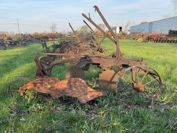 two-bottom-plow-image-2