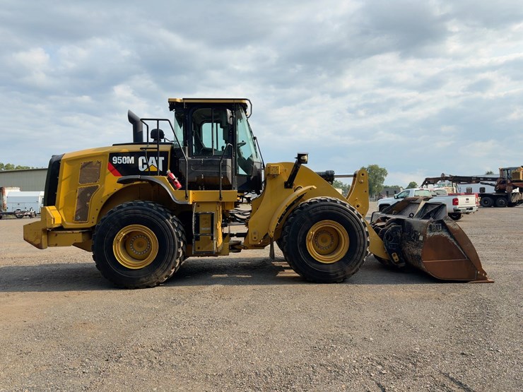 2019-caterpillar-950m-image-6