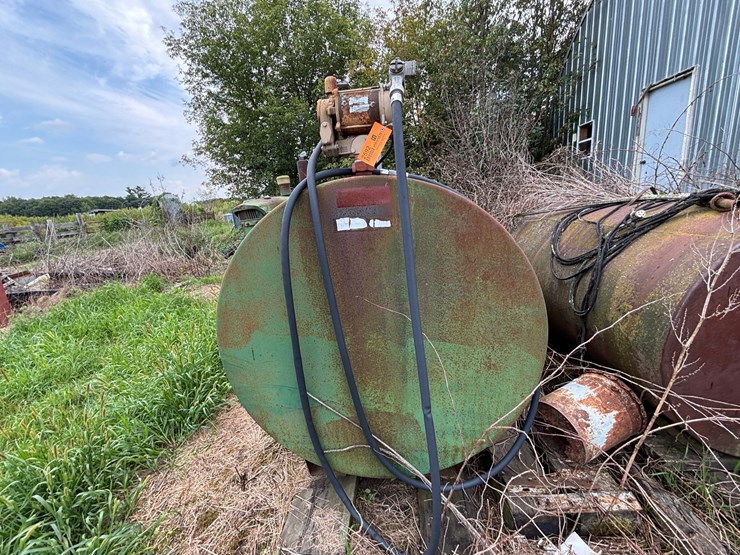 #2592-•-550-gallon-diesel-tank-image-2