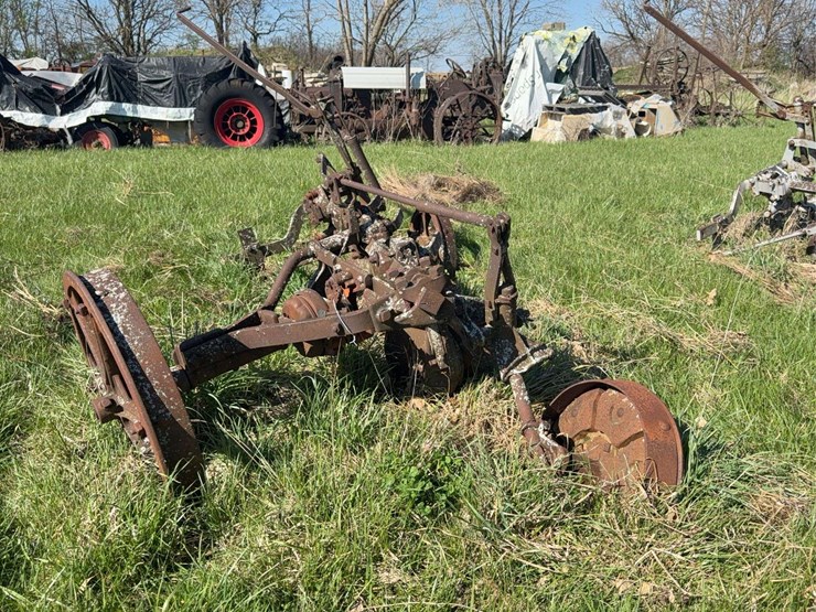 oliver-heavy-duty-3-blade-pull-type-disk-plow-image-4