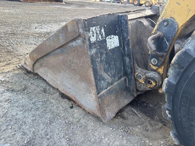 caterpillar-226b3-image-9