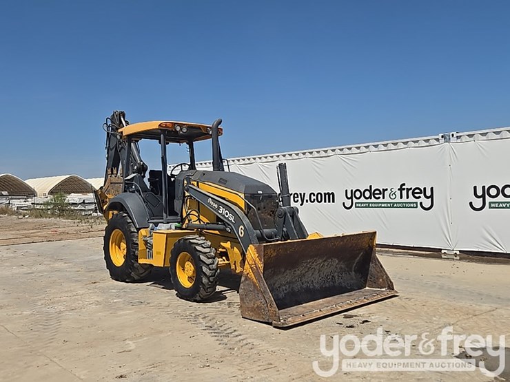 2019-deere-310sl-image-7