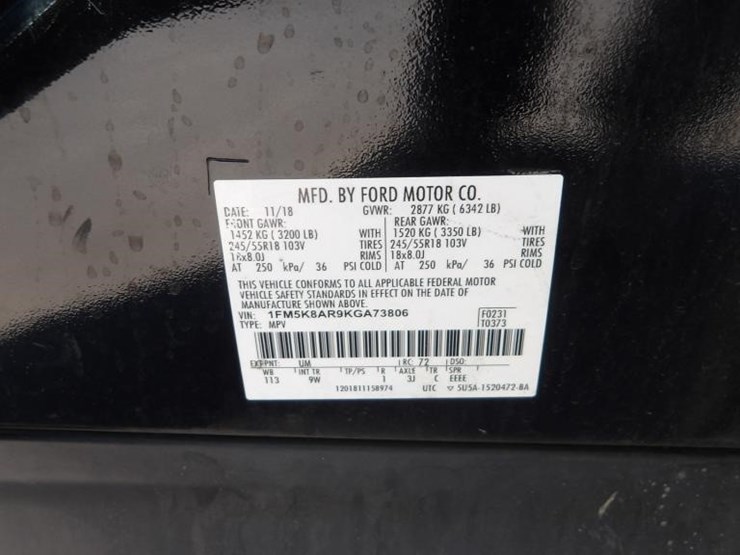 2019-ford-explorer-image-30