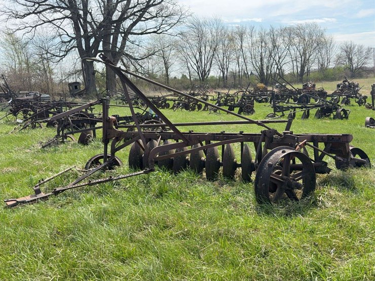 case-8’-disk-plow-image-10