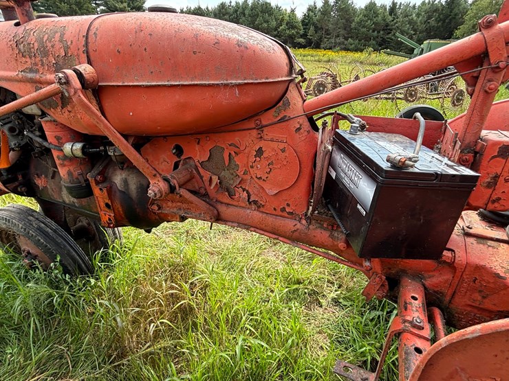 #2568-•-allis-chalmers-c-narrow-front-tractor-image-24