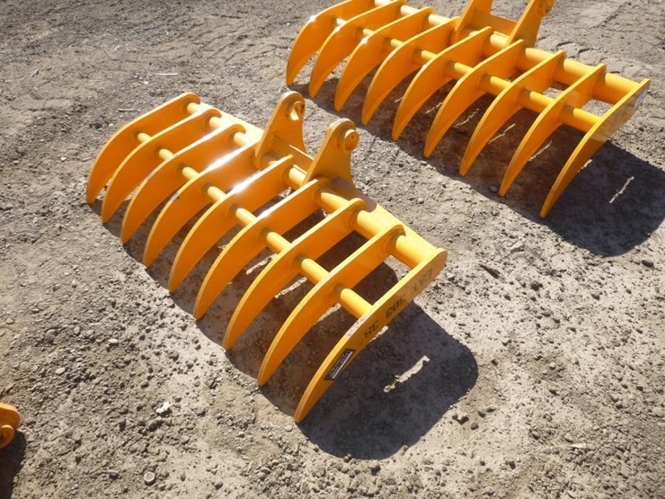 caterpillar-303-image-1