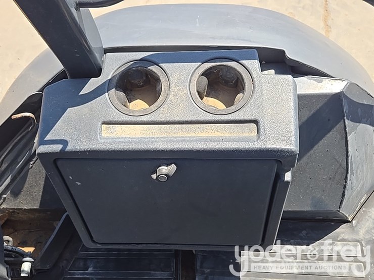 2019-deere-310sl-image-55