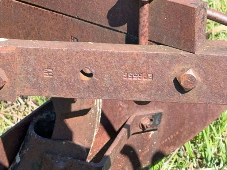 oliver-four-bottom-plow-image-7