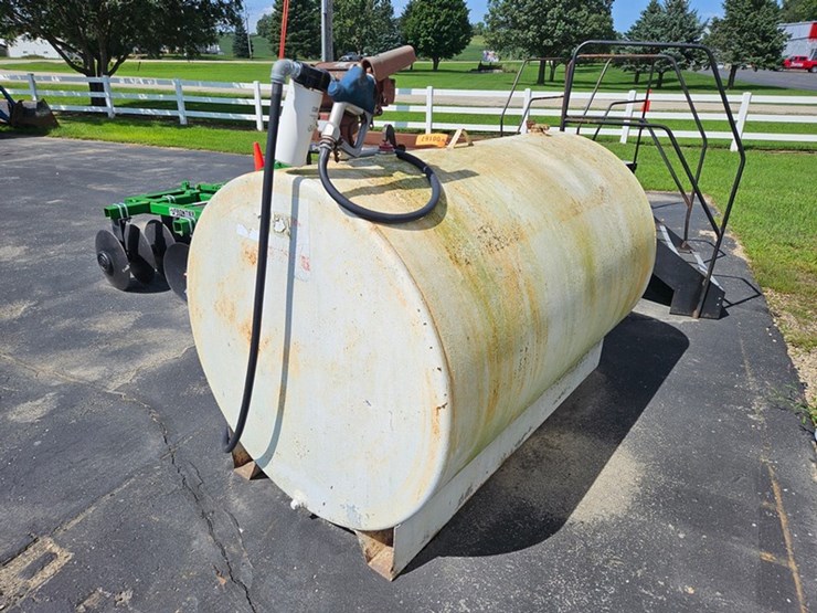 #167-•-500-gallon-fuel-tank-&-pump-image-3
