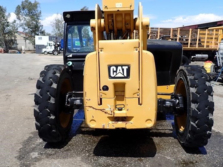 2020-caterpillar-tl943d-image-17