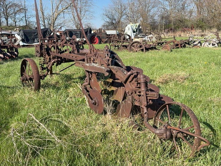 4-bottom-chain-lift-plow-image-4
