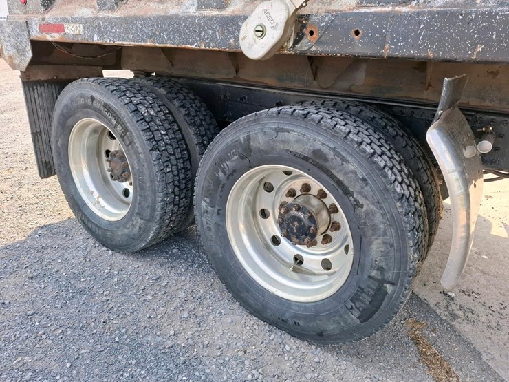 2009-mack-ch613-image-17