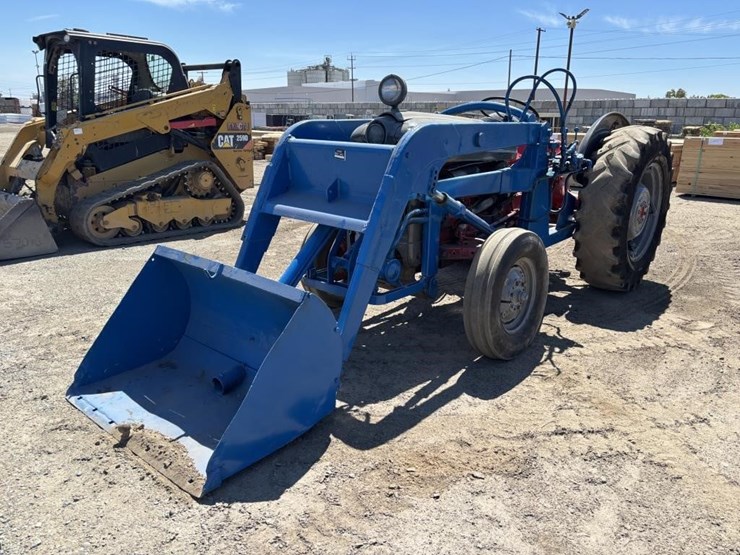 ford-800-image-1